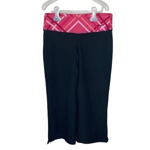 Nike contrast pink plaid fold over waist athletic wide leg black capris size L